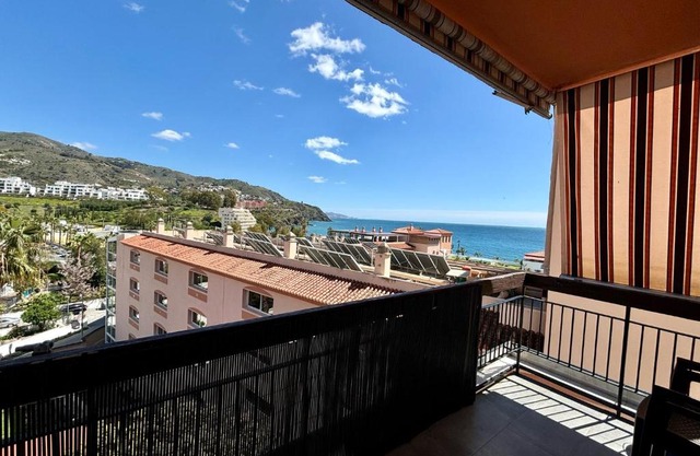 Playa, parque y terraza en Almuñecar