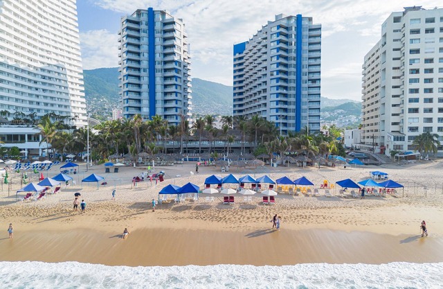 Playa Suites