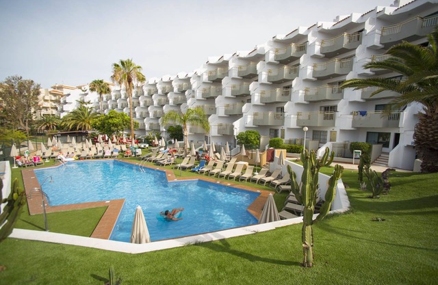 Playaolid Suites & Apartments