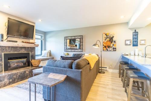 Plaza #1403 at Lakeside Village by Summit County Mountain Retreats