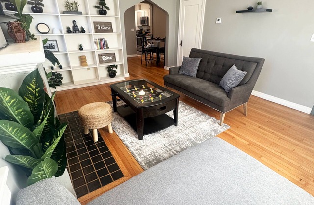 Plaza District/Serenity/Comfort