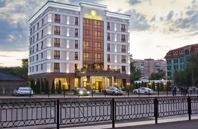 Plaza Hotel Almaty