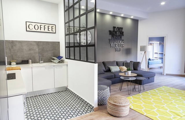 Plaza Redonda Center - 3 Bedroom Heart of Valencia ,Max 8 Pax