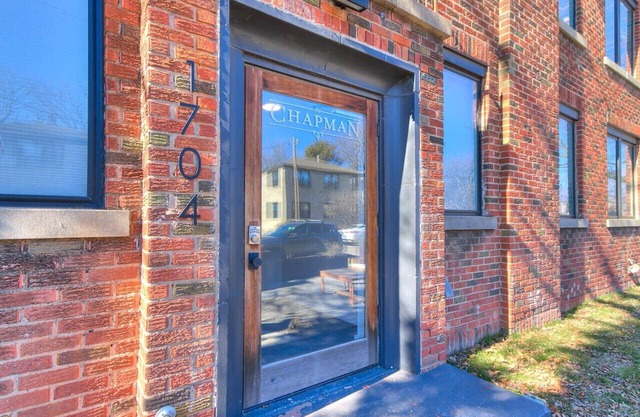Plaza Southwest - Trendy 2Bed Apt