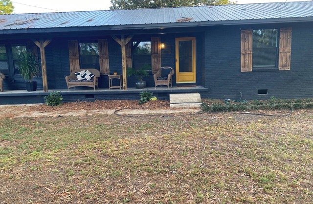 Pleasant 4-bedroom house in Columbus with WiFi
