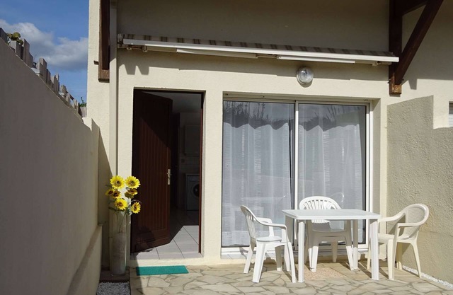 pleasant 60m² villa for 4 people