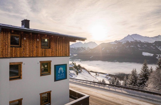 Agradable apartamento con sauna compartida.