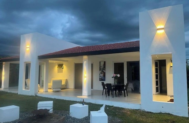 Agradable casa de campo con piscina!