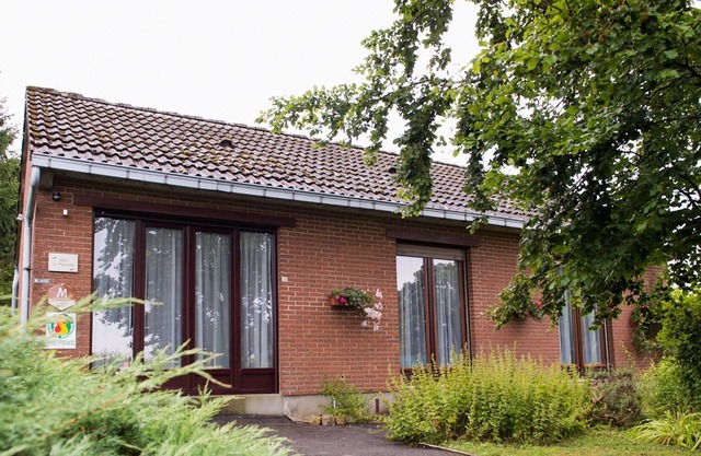 Bonita casa de vacaciones con jardín en Froidchapelle, Bélgica