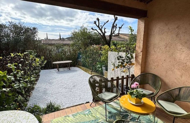 Pleasant house in the heart of Le Rouret