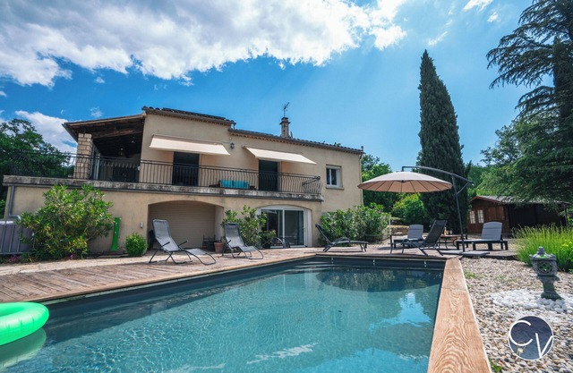 Pleasant house with swimming pool near the Cévennes.