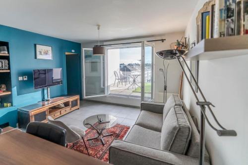 Pleasant love nest with a lovely balcony