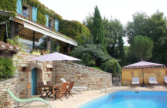 AGRADABLE VILLA ORIENTEE FULL SUR