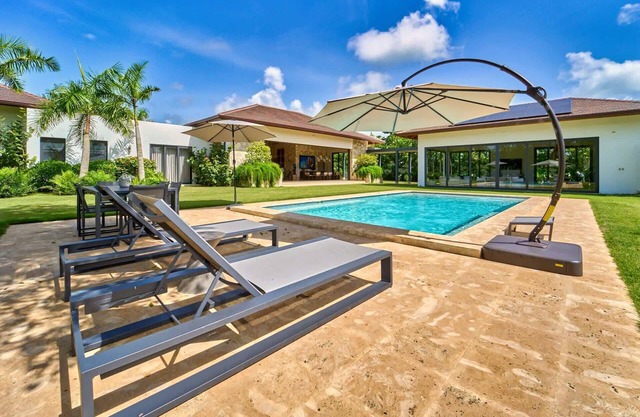 Villa Porton in Casa de Campo by Personal Villas - Contemporary Design