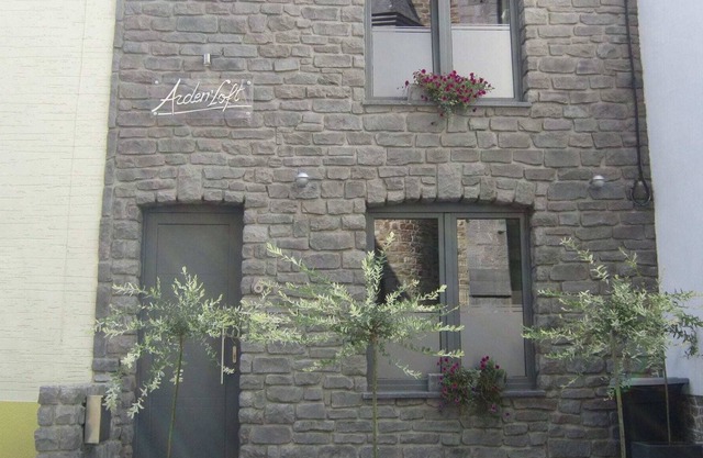 Casa de vacaciones alegre en Awenne con terraza