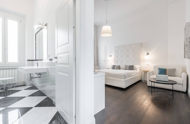 PLEY Cagliari Boutique Suites