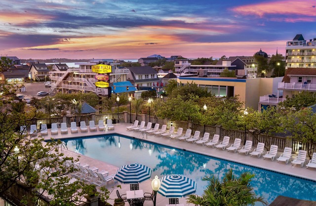 Plim Plaza Hotel