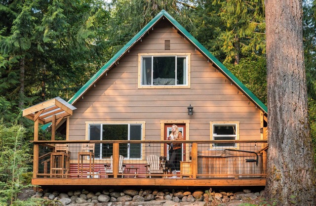 PNW River Cabin Summa