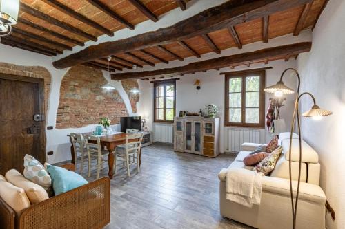 Pociano 1863 - Country House with Stunning view of Siena