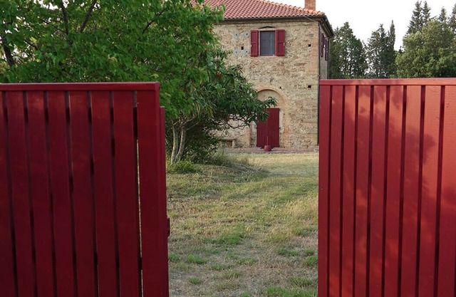 POD.NATALINO Farmhouse between woods and reality in the land of the Giants