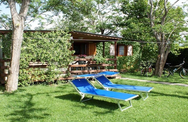 Podere Campi Al Mare. Casa GELSOMINO- PISCINA - jardín privado - jacuzzi - wifi