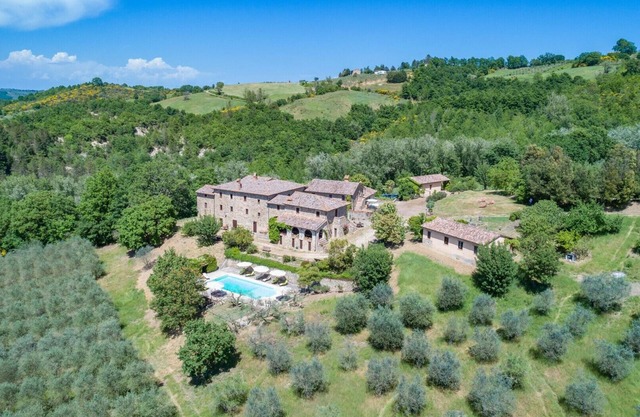 Podere Le Corone 20, Emma Villas