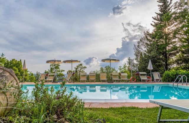 Podere Mezzastrada - Place of Charme