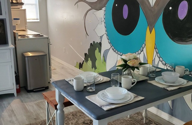 Poe's Place: In the Heart of Gulfport Art District!