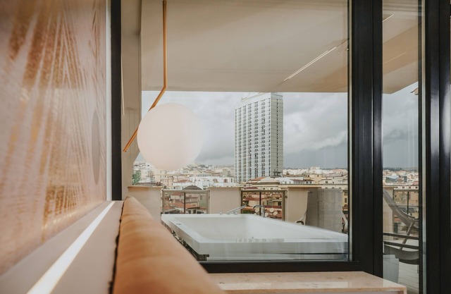 POETICA BOUTIQUE SKY HOTEL