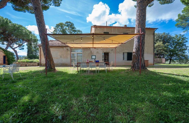 Casa de vacaciones en Follonica con 6 habitaciones, capacidad 11