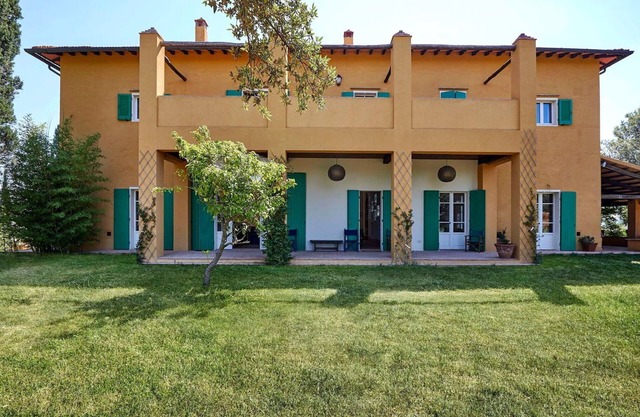 Villa en Castellaccia con 5 habitaciones, capacidad 11