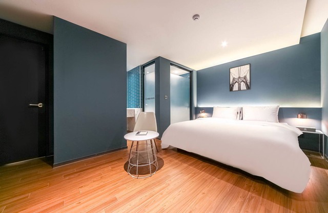 Pohang Brown Dot Hotel