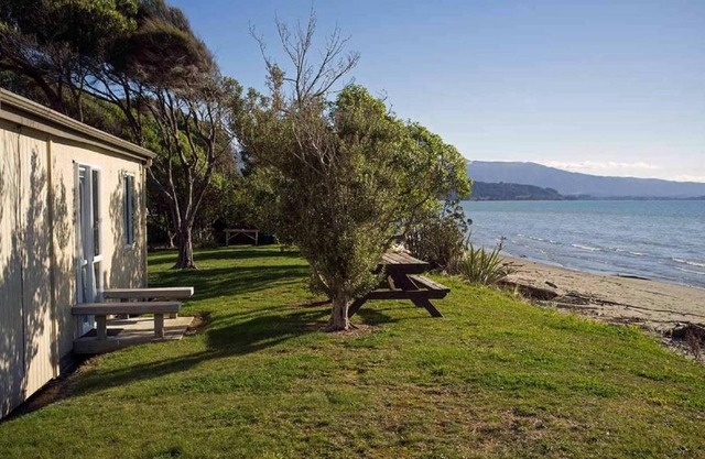Pohara Beach TOP 10 Holiday Park