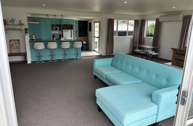 Pohutukawa Retreat