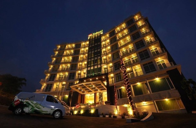 Point C Hotel