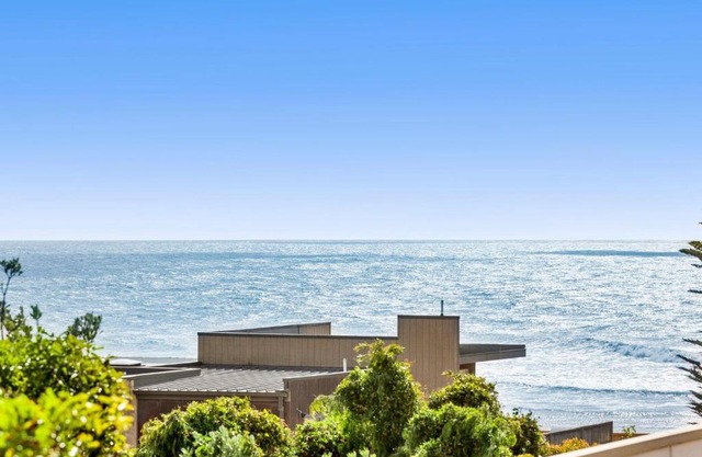 Point Grey Apartment 7