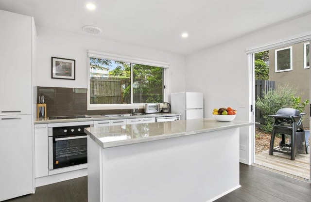 Point Roadknight Villa 3