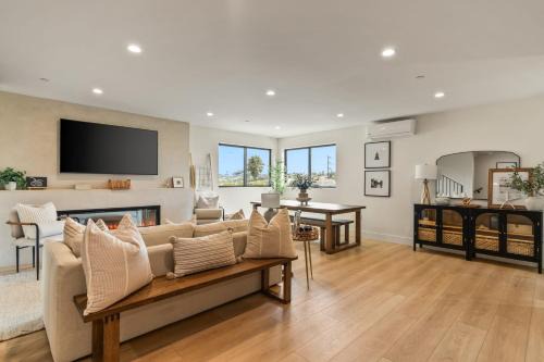 Point View Luxe by AvantStay Modern Coastal Retreat Near Sunset Cliffs & Ocean Beach