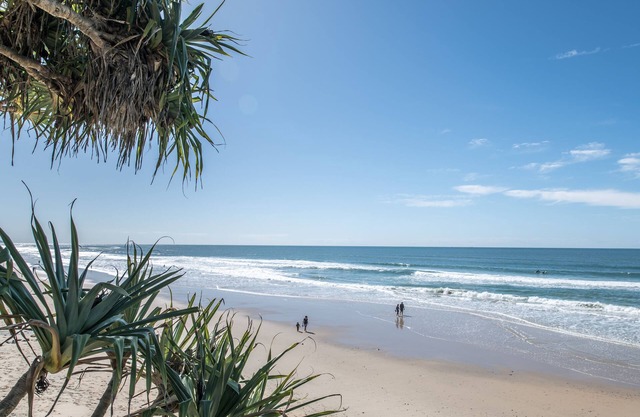 Pointbreak Coolum Beach Beachfront Apartment