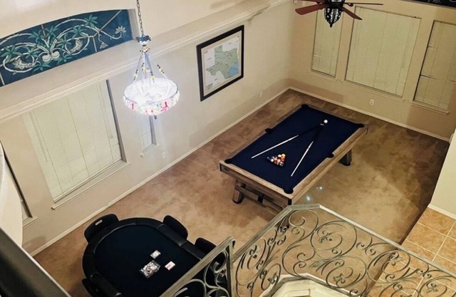 Poker/Pool Table Room! Very Speacious Westside Home Pet Friendly