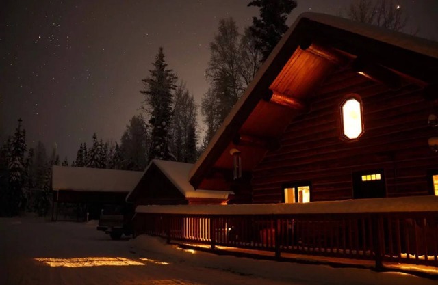 Polar Luxe Log Home （极地豪华小屋）