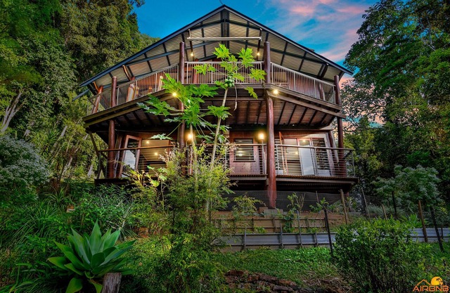 Pole home in paradise @ Kuranda