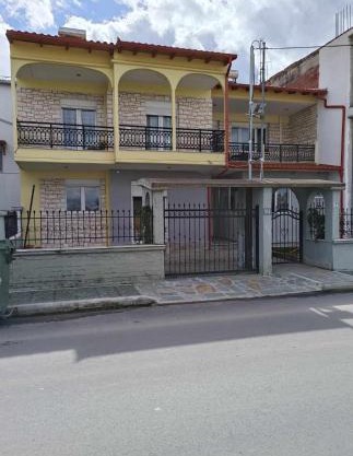 Polys Apartment and Paraskevi studio with view