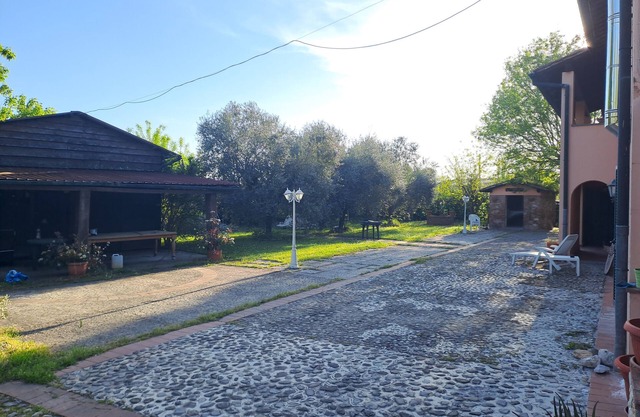 Pomegranate Apartment - farmhouse Podere Travalda