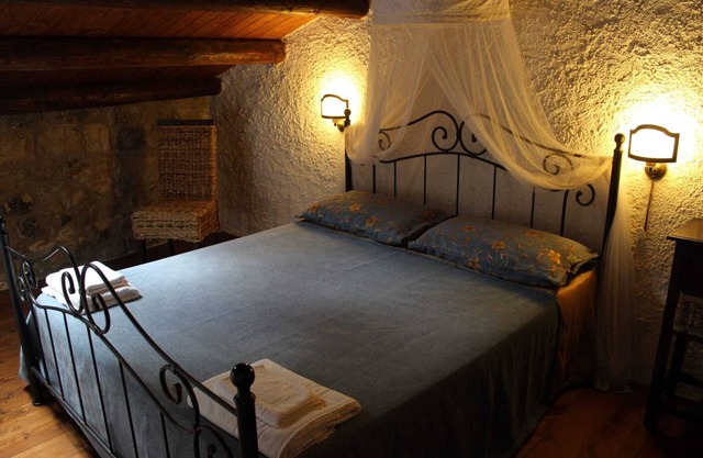 Pomegranate Cottage
