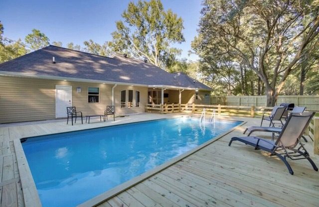 Ponchatoula - Robert Oasis with Pool & Game Room