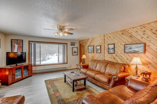 Ponderosa - Peaceful, private cabin on 5 acres by Lake Cascade