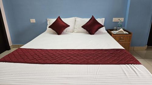 Pondy Pleasant Stay