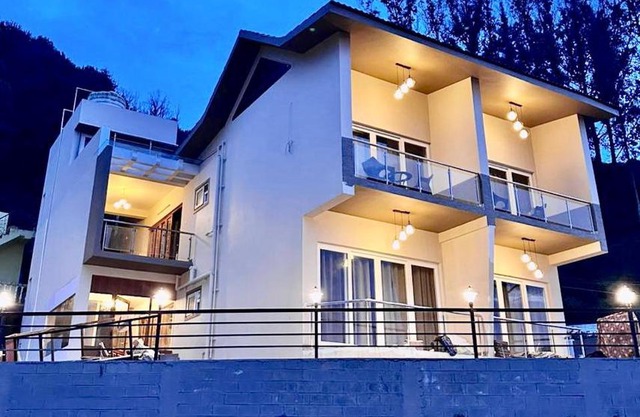 Ponmari Villa