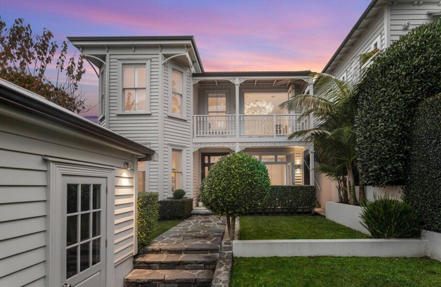 Ponsonby Oasis I 3BR, Carpark